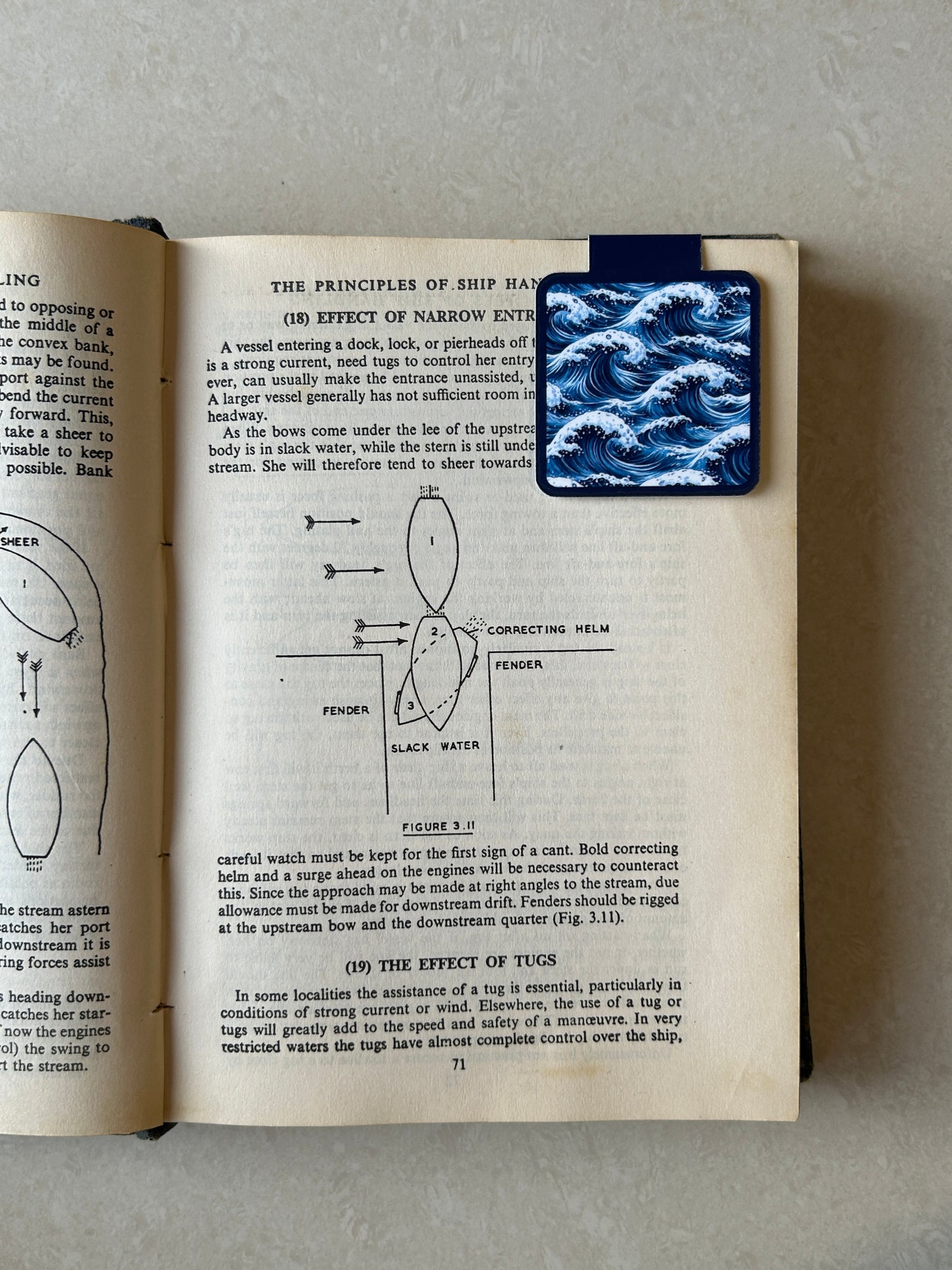 Ocean Wave Magnetic Bookmark – Minimal Nautical Bookmark for Books & Journals